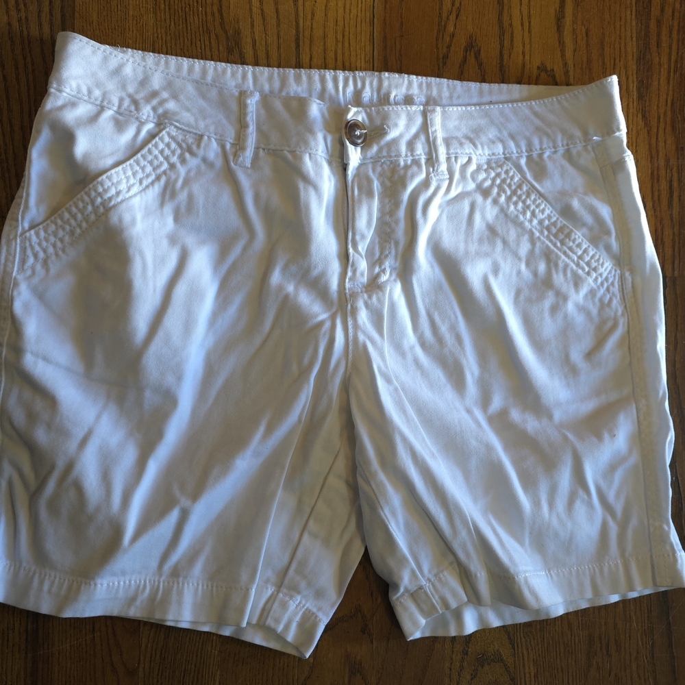 Women's White Shorts